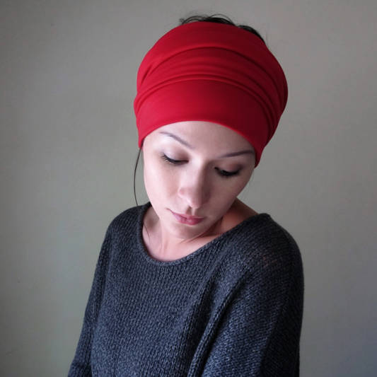 woman wearing an ecoshag, lipstick red, head wrap