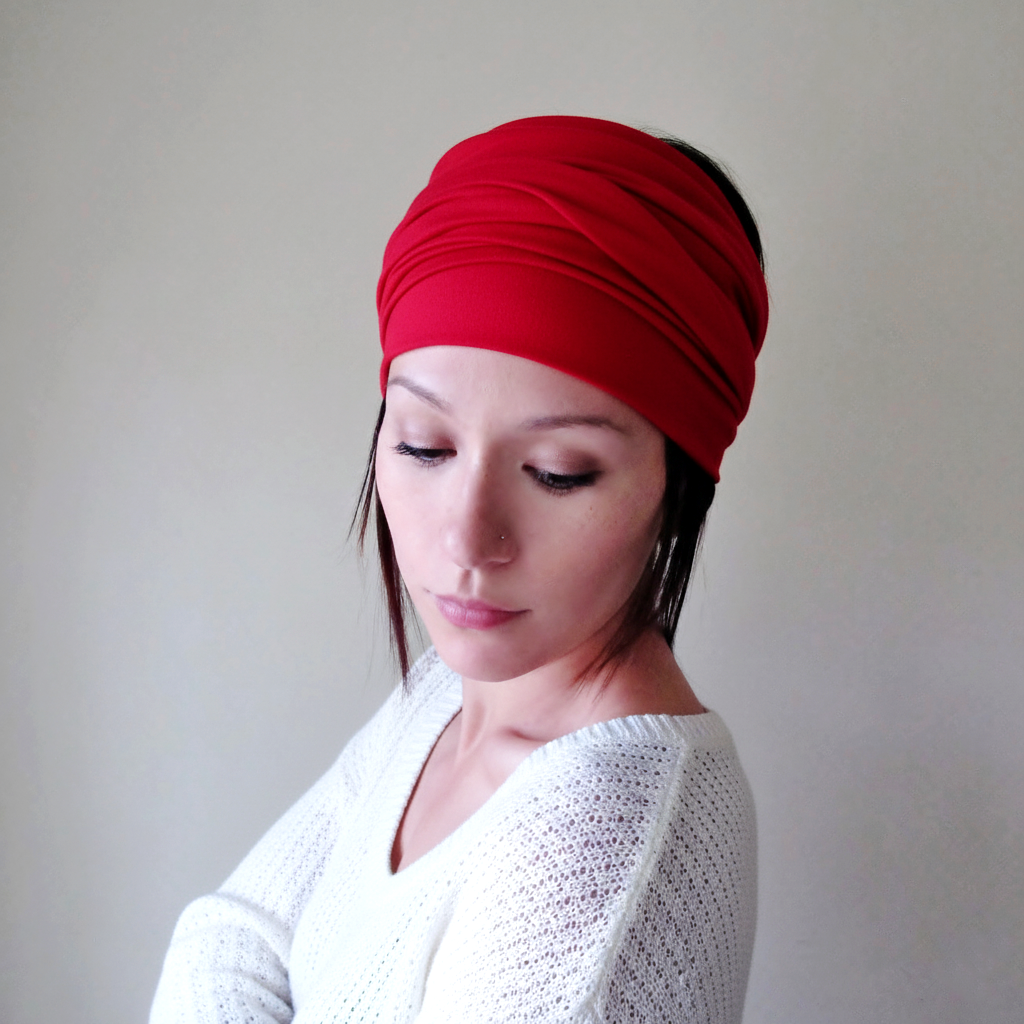 woman wearing a lipstick red ecoshag head scarf