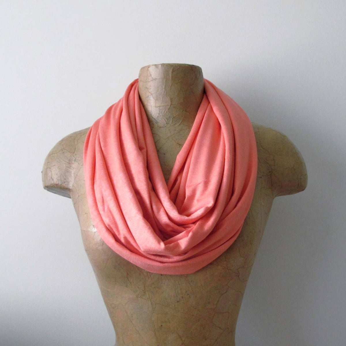 EcoShag® Coral Pink Infinity Scarf, Handmade Loop Scarf – ECOSHAG