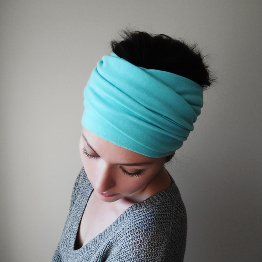 woman wearing an aqua blue ecoshag head scarf