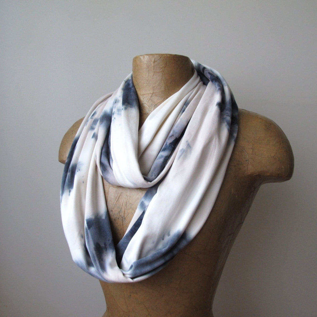 stone white tiedye ecoshag scarf